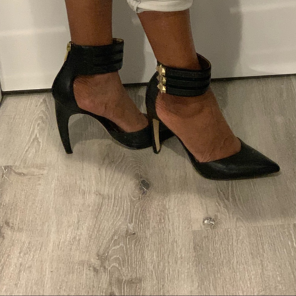 SAM EDELMAN Claire black leather upper zip up back ankle wrap heels women’s 8